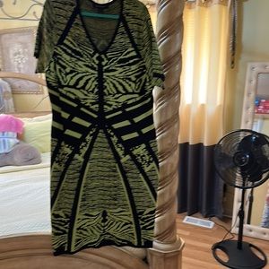 All gotta go $20 a piece plus $5 shipping xxl and 18/20 slightly worn